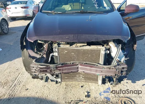 2018 Cadillac Xt5 Luxury z USA, uszkodzony, nr VIN 1GYKNCRS2JZ228461